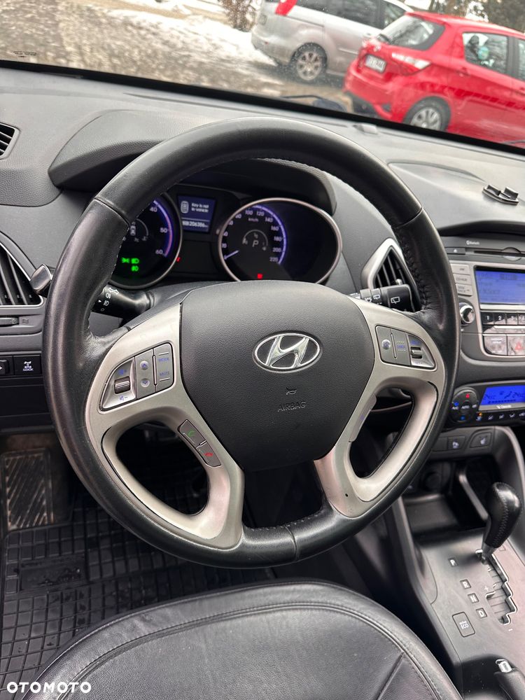 Hyundai ix35 2.0 CRDi 4WD Automatik Premium - 11