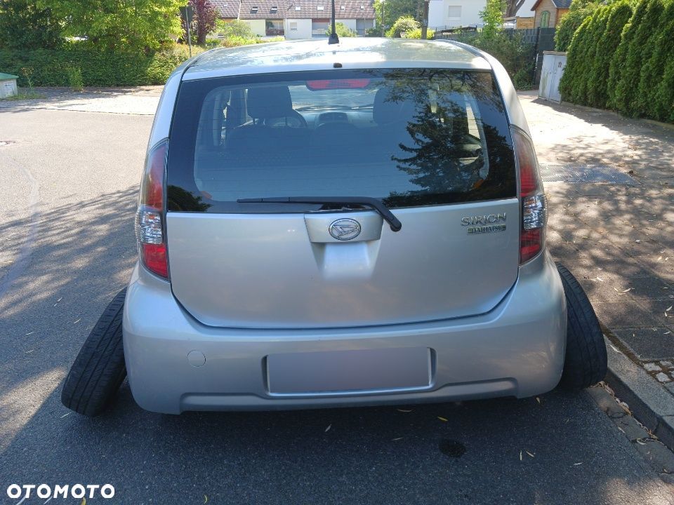 Daihatsu Sirion 1.3 - 4