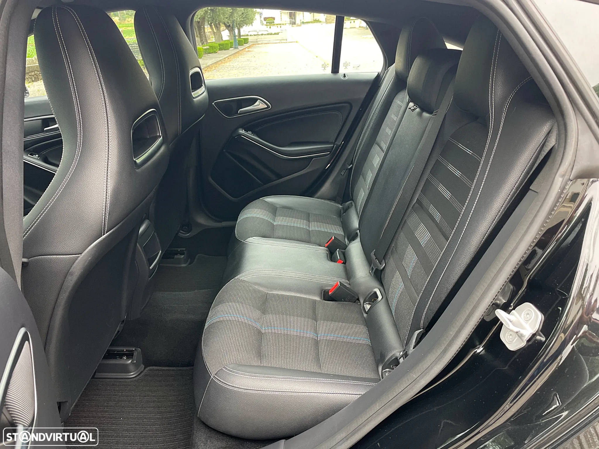 Mercedes-Benz CLA 180 d Shooting Brake Urban Aut. - 18