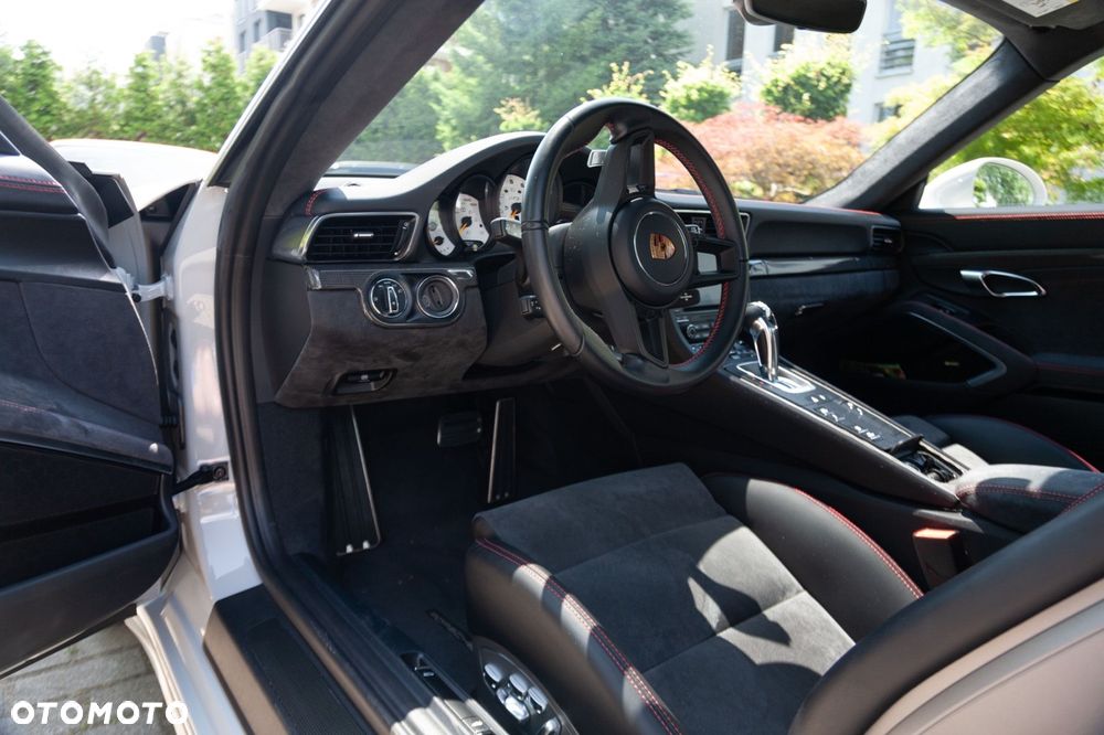 Porsche 911 - 23
