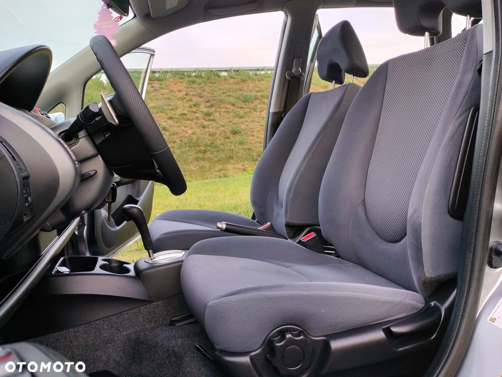 Honda Jazz 1.4 CVT ES - 21