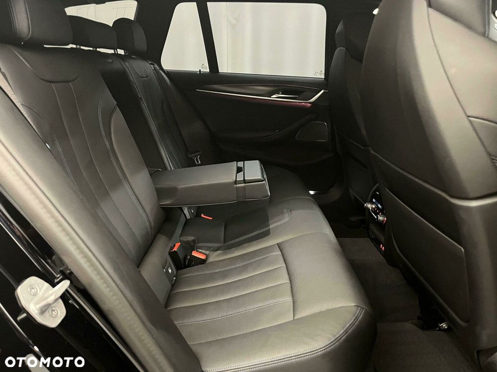 BMW Seria 5 - 36