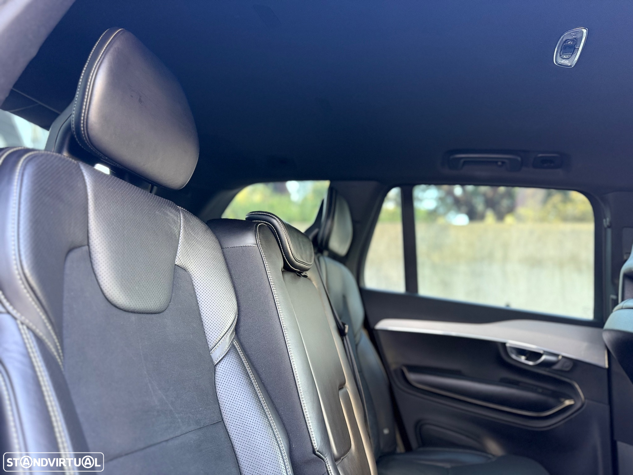 Volvo XC 90 D5 AWD Geartronic RDesign - 34