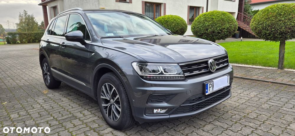 Volkswagen Tiguan - 1