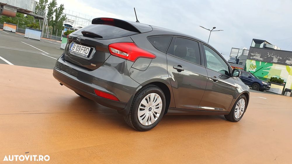 Ford Focus 1.0 EcoBoost Trend Edition - 31