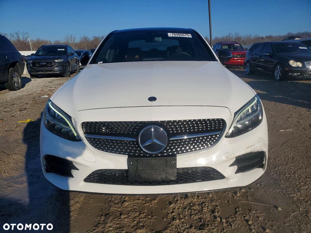 Mercedes-Benz Klasa C 300 9G-TRONIC AMG Line - 6