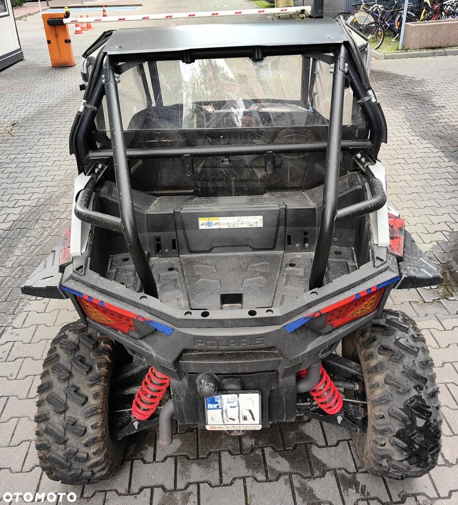 Polaris RZR