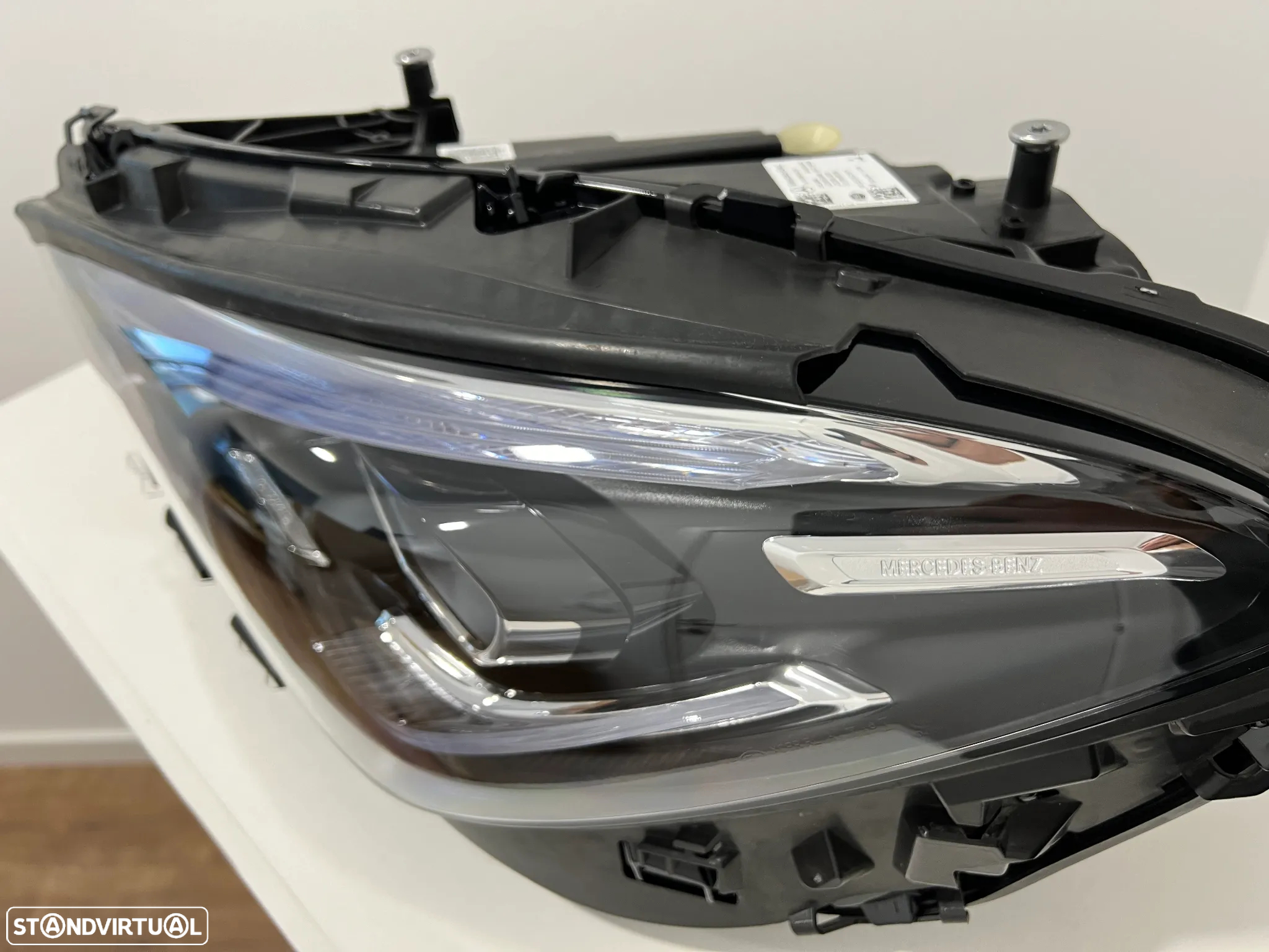 Farol Otica Original Mercedes CLA W118 Multibeam Led lado Esquerdo - 2