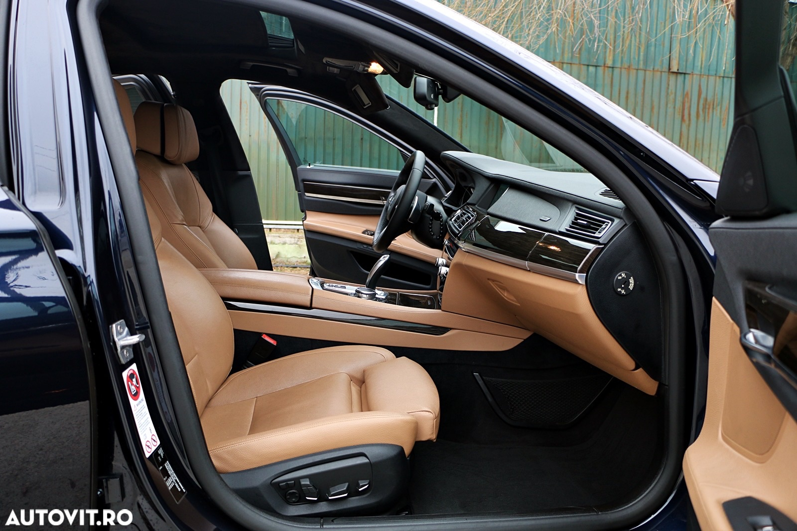 BMW Seria 7 740d xDrive - 16