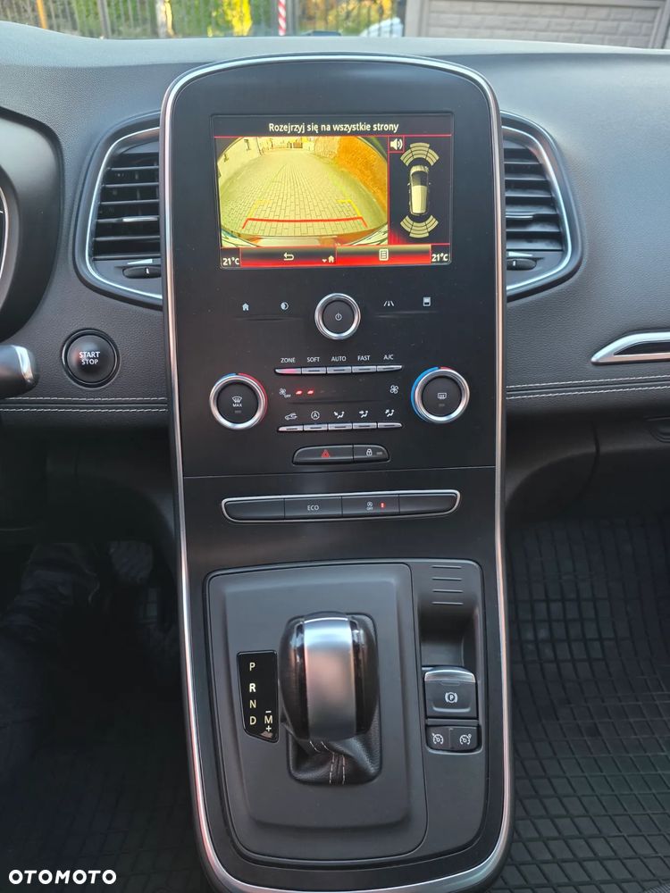 Renault Scenic - 25