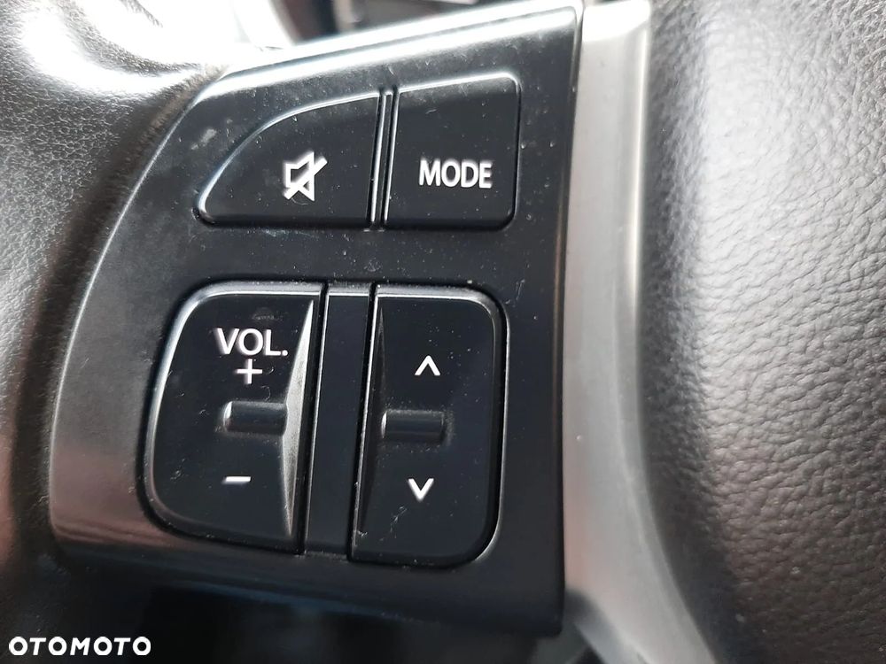 Suzuki Vitara 1.6 DDiS (4x4) Allgrip Comfort - 21