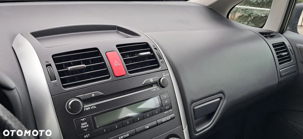 Toyota Auris 1.6 Comfort - 11