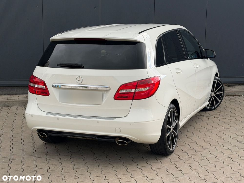 Mercedes-Benz Klasa B 200 CDI (BlueEFFICIENCY) - 23