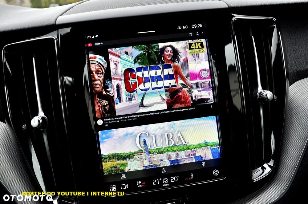 Volvo XC 60 B4 D Plus Dark - 29