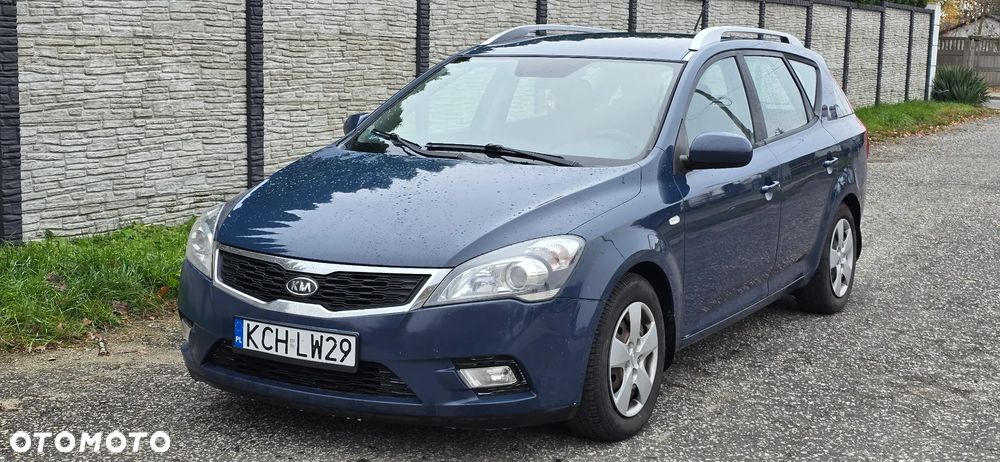 Kia Ceed Cee'd 1.6 Crdi Comfort + - 4