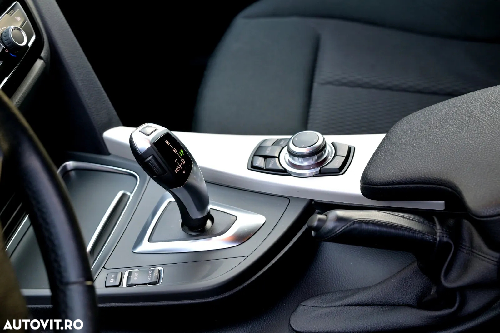 BMW Seria 3 320d Touring xDrive Aut. - 16