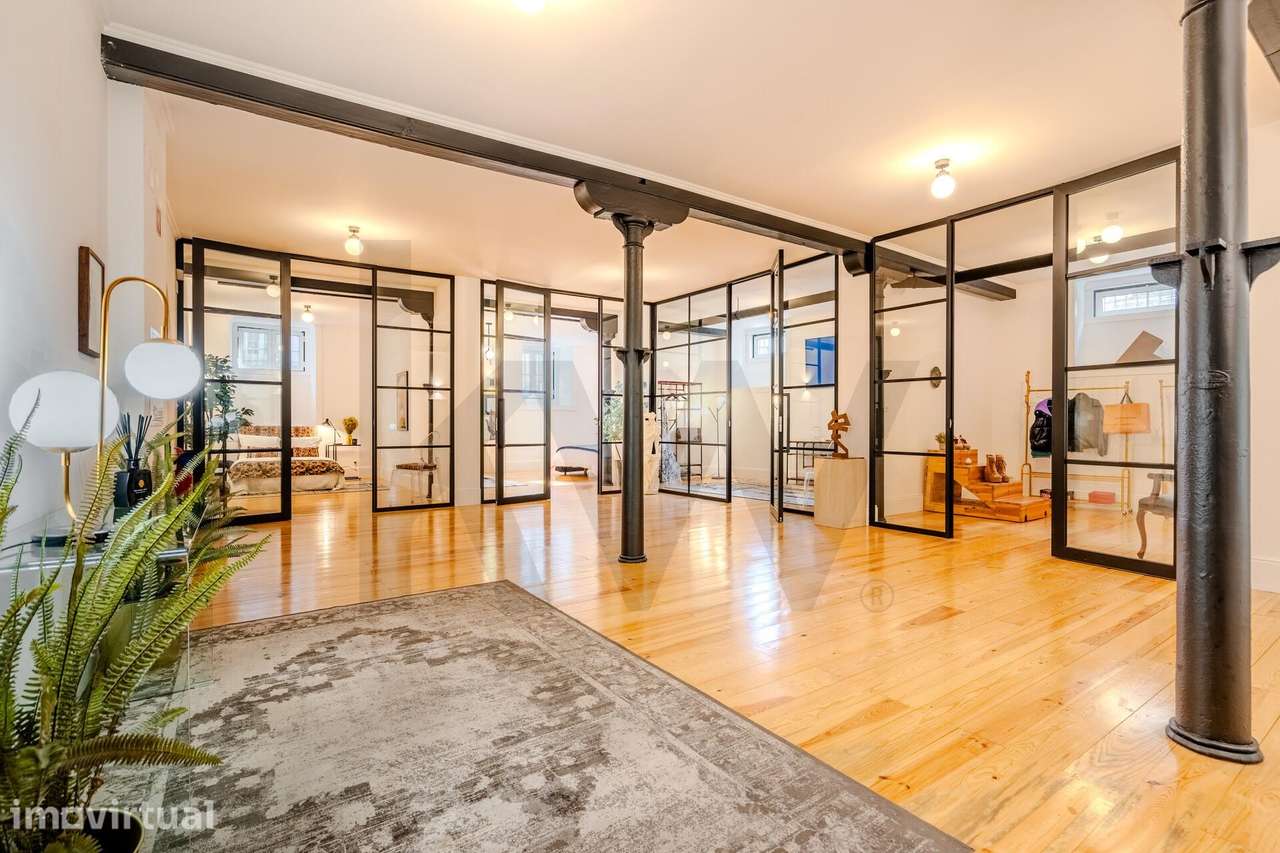 Work & Live em Grande Escala: Loft de 330m2 com Caráter Industrial em - Grande imagem: 2/28