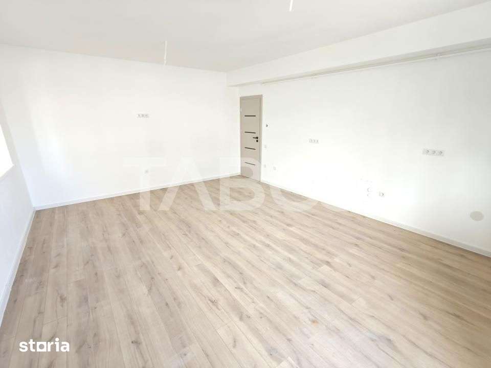 Apartament 3 camere la cheie - etaj 1 - incalzire in pardosea -parcare — fotografia 2