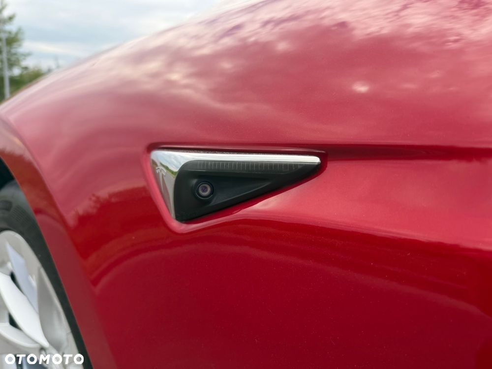 Tesla Model S - 28