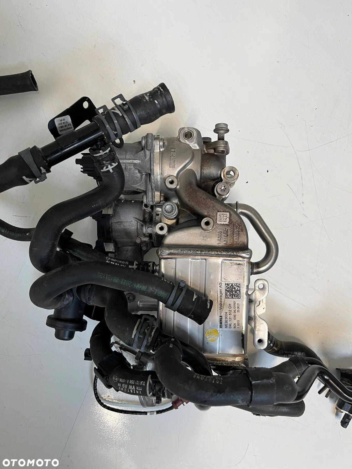 ZAWOR EGR CHLODNICA SPALIN 04L131512CH VW T6 T7 CRAFTER 2.0 TDI ZAWÓR EGR - 1
