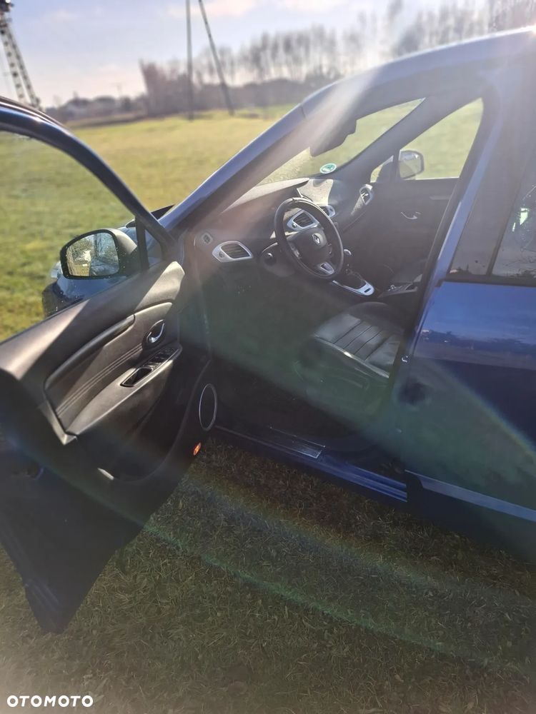 Renault Grand Scenic 1.9 dCi FAP Avantage - 11