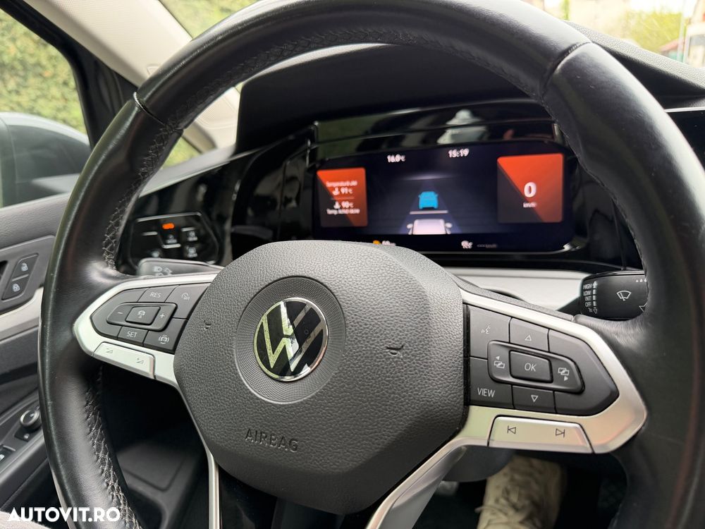 Volkswagen Golf - 9