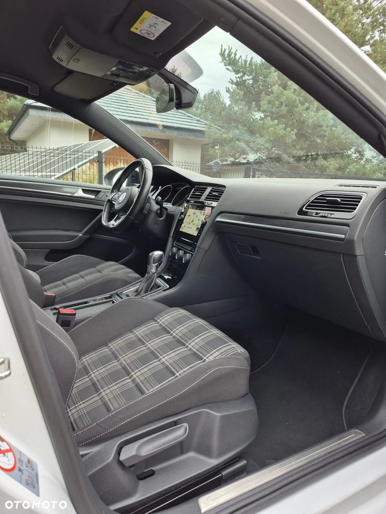 Volkswagen Golf VII 2.0 TDI BMT GTD DSG - 17