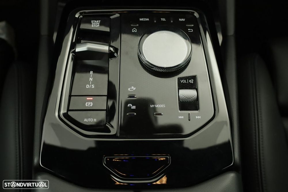 BMW 530 e Pack Desportivo M - 16