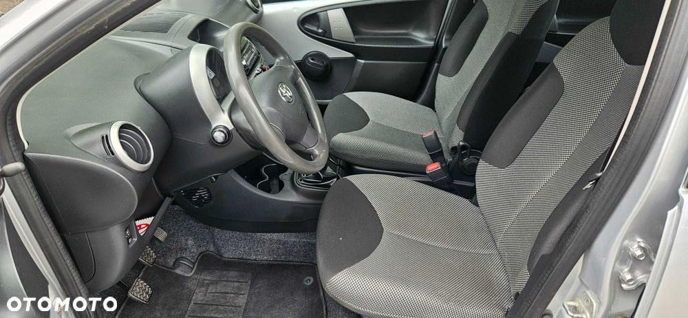 Toyota Aygo - 8