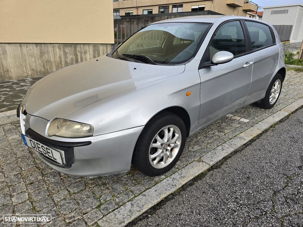 Alfa Romeo 147 1.9 JTD Plus - 10