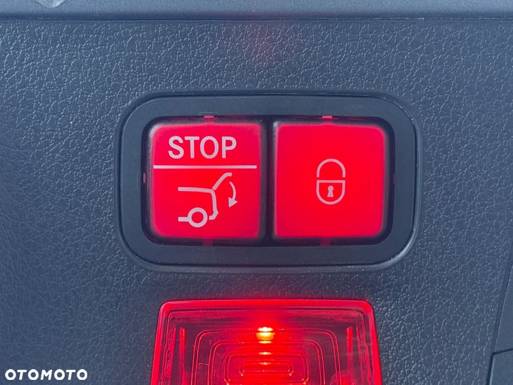 Mercedes-Benz CLA - 17