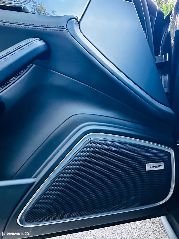 Porsche Panamera 4 E-Hybrid Edition 10 Anos - 33