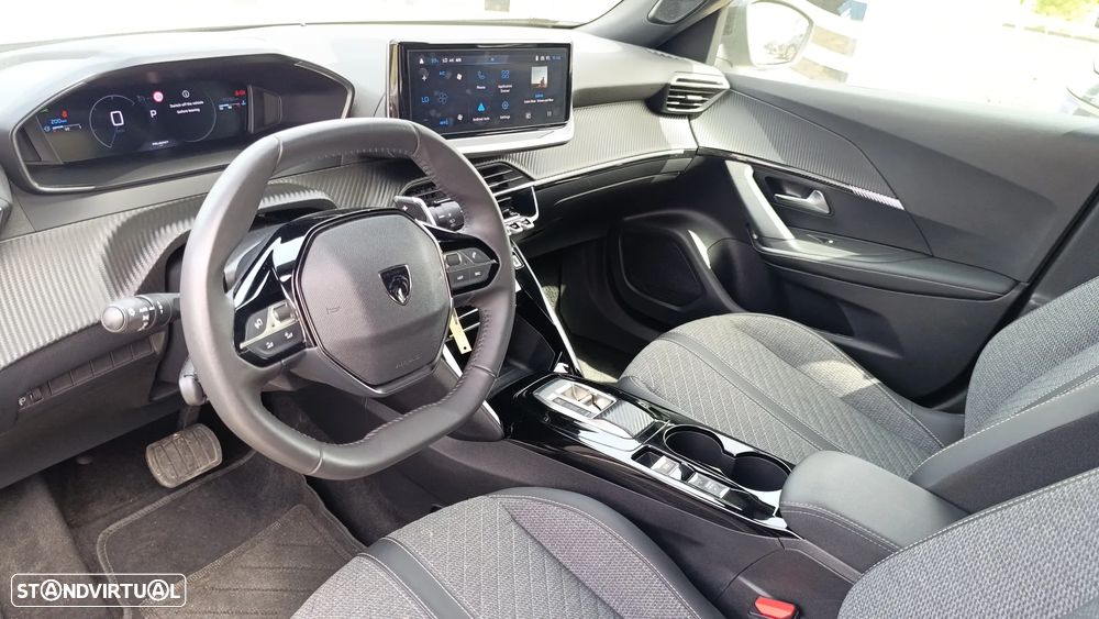 Peugeot 2008 1.2 Hybrid Allure e-DCS6 - 14