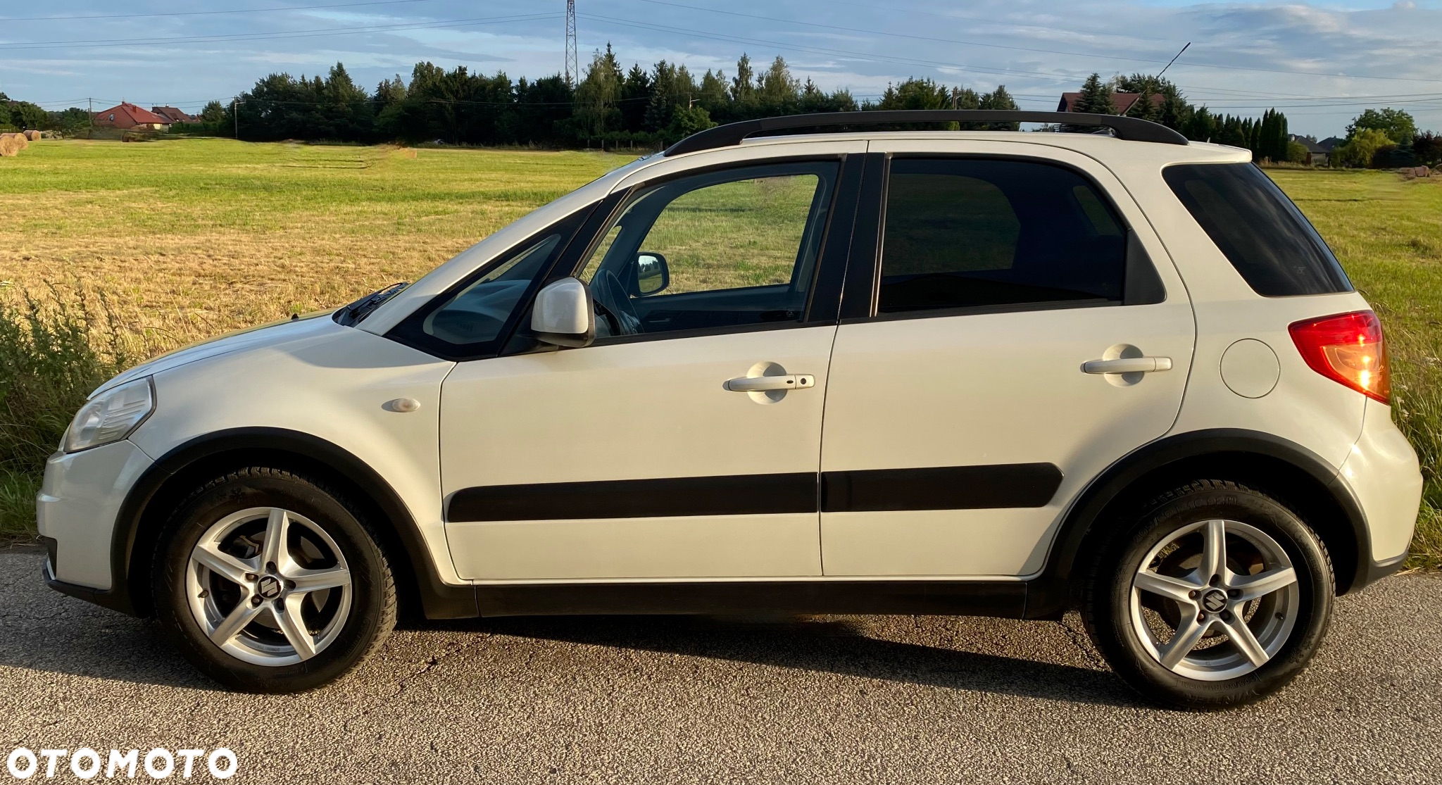 Suzuki SX4 1.6 GS / Premium - 8