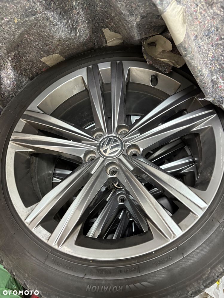 Volkswagen Arteon 2.0 TDI Bi-Turbo SCR 4Mot R-Line Edition DSG - 15