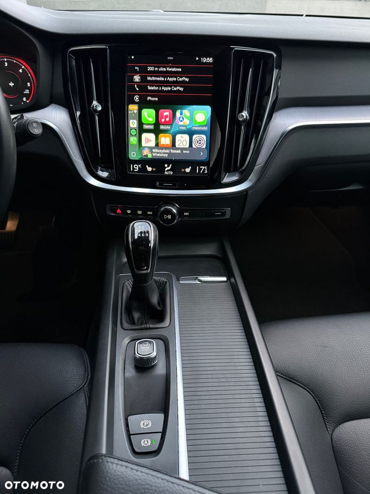 Volvo V60 D3 Momentum Pro - 29