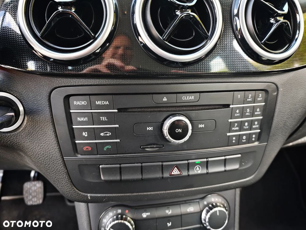 Mercedes-Benz Klasa B 180 BlueEFFICIENCY Edition - 29