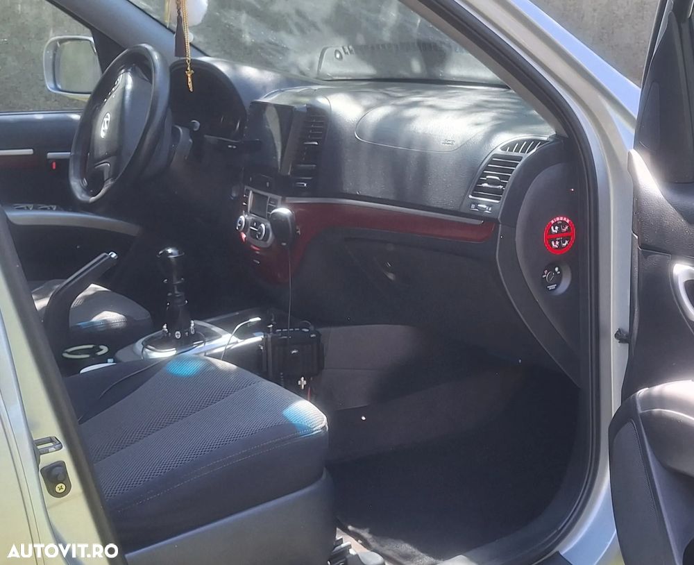 Hyundai Santa Fe 2.2 CRDi 4WD GLS - 11