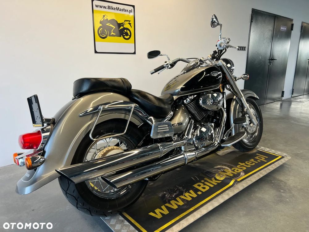 Suzuki Intruder - 6