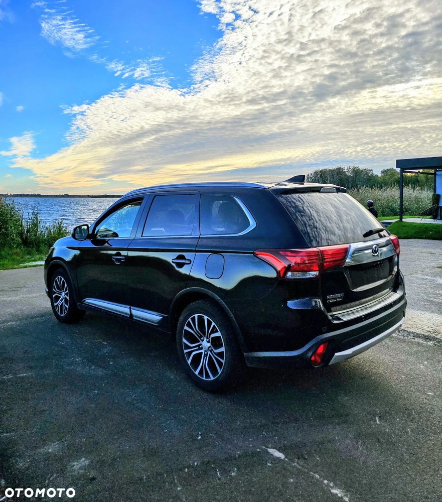 Mitsubishi Outlander 2.0 Intense 4WD CVT - 3