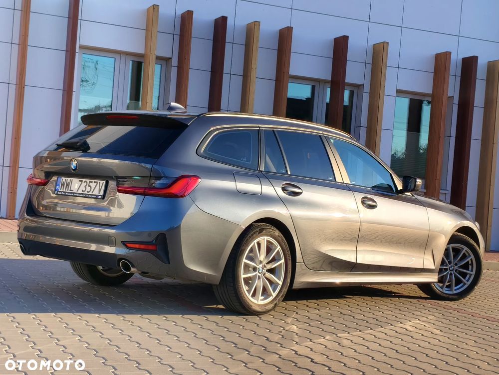 BMW Seria 3 318d Advantage - 35