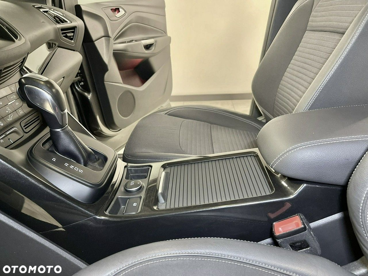 Ford Kuga 2.0 TDCi 4x4 Individual - 17