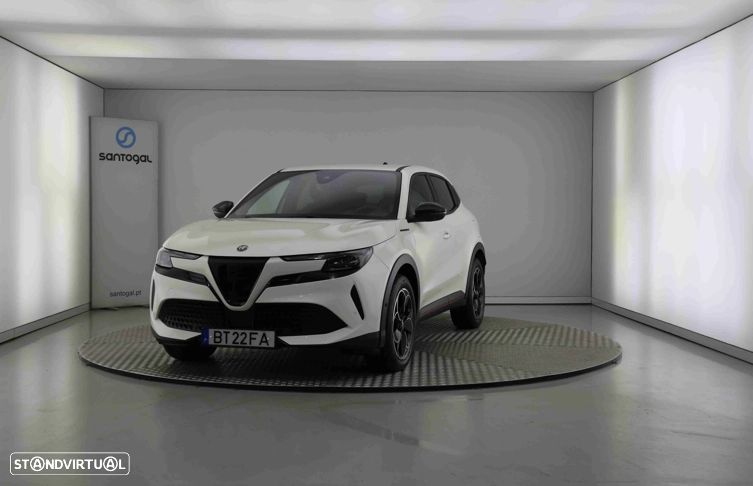 Alfa Romeo Junior 54 kWh Sport Speciale - 4