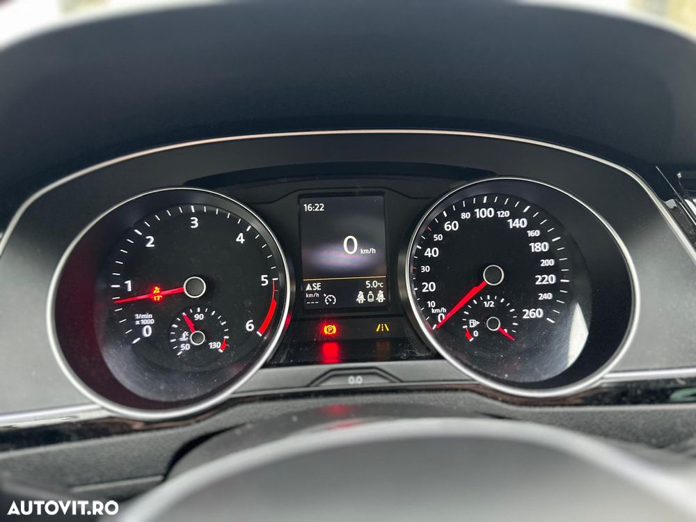 Volkswagen Passat 2.0 TDI Highline - 10