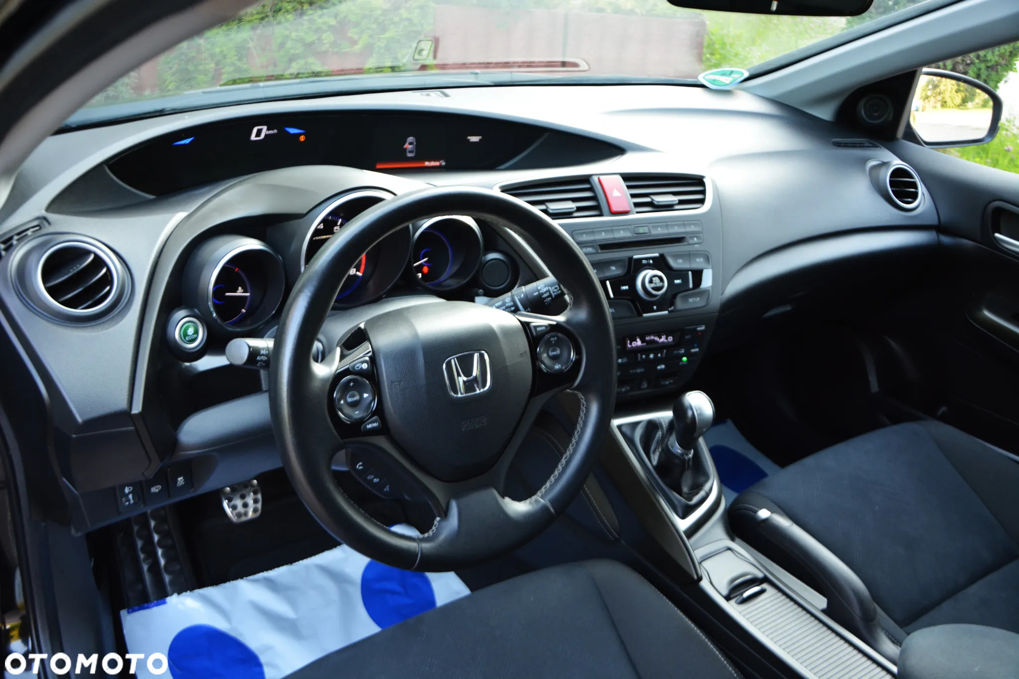 Honda Civic 1.8 i-VTEC Comfort Black Edition - 27