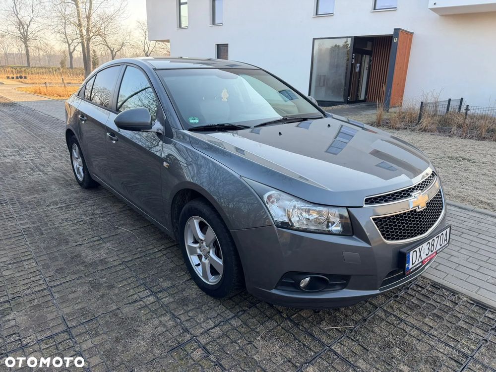 Chevrolet Cruze 1.6 LT+ - 8