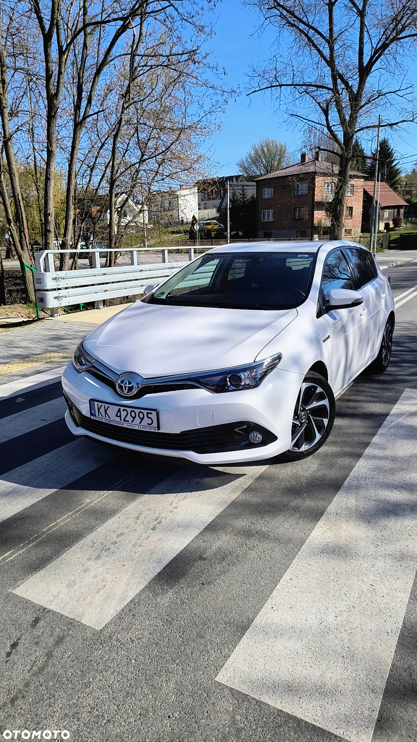 Toyota Auris Hybrid 135 Selection - 8