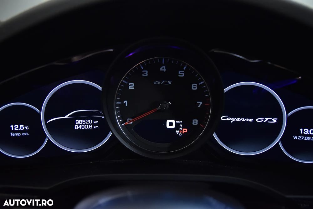 Porsche Cayenne - 10