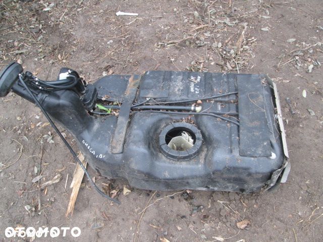 BAK ZBIORNIK PALIWA OPEL OMEGA B - 1