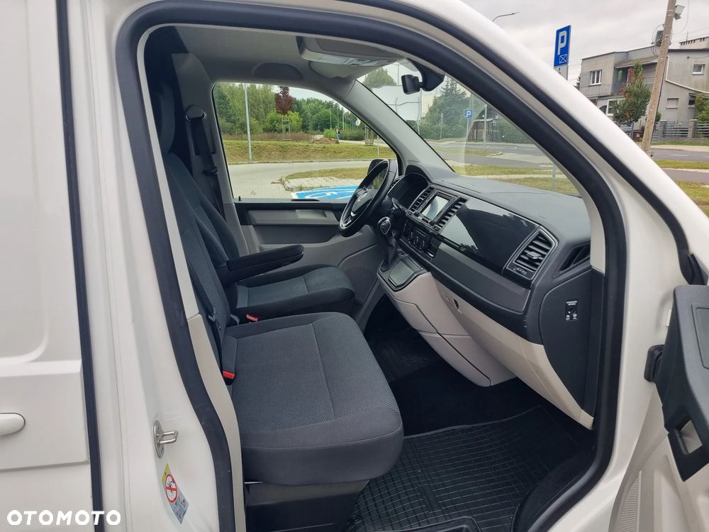 Volkswagen Transporter - 12